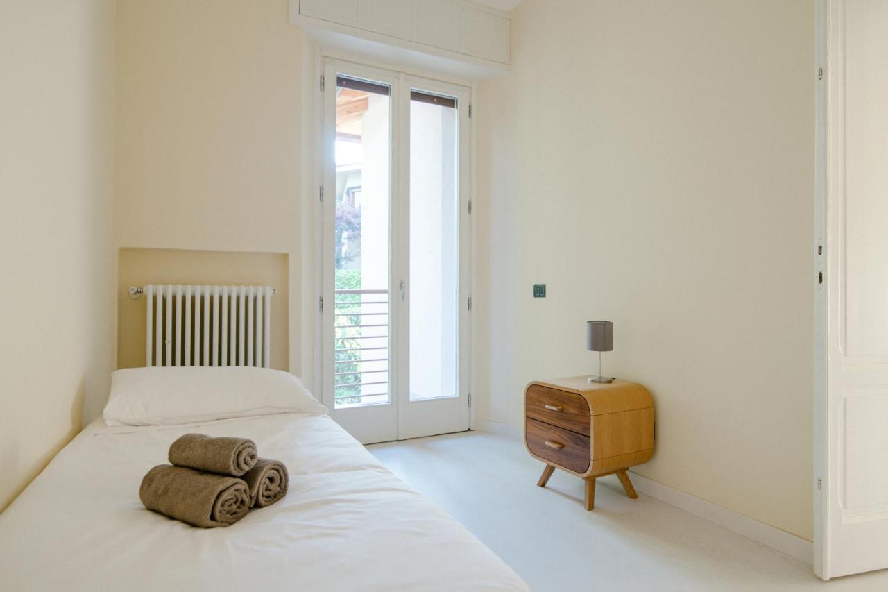 Villa Vittoria - The House Of Travelers Cernobbio Kültér fotó